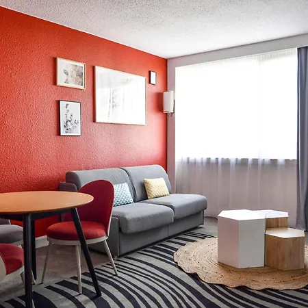 Novotel Paris Le Hotel