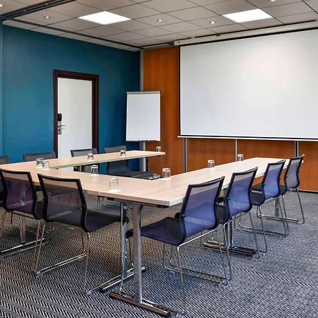 Novotel Paris Le Hotel 4*