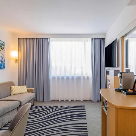 Novotel Paris Le