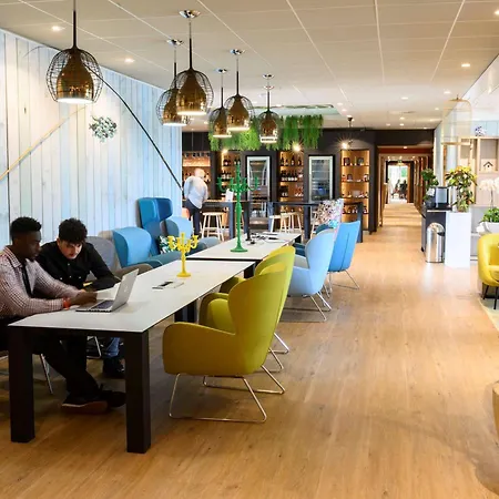 Novotel Paris Le Hotel