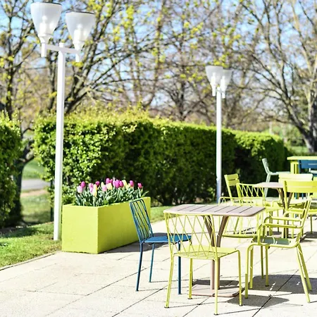 Novotel Paris Le Hotel 4*