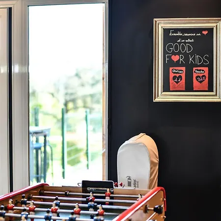 Novotel Paris Le 4*