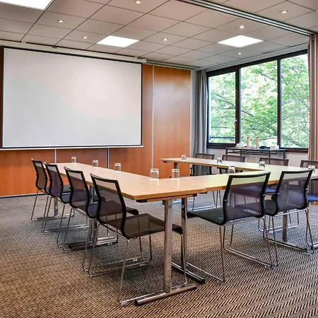 Novotel Paris Le