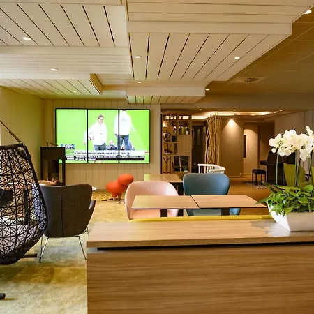 Novotel Paris Le