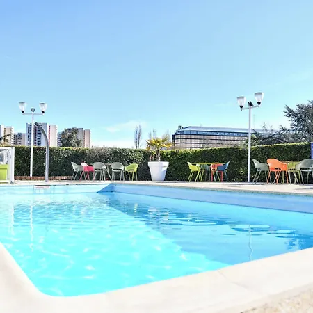 Novotel Paris Le Hotel