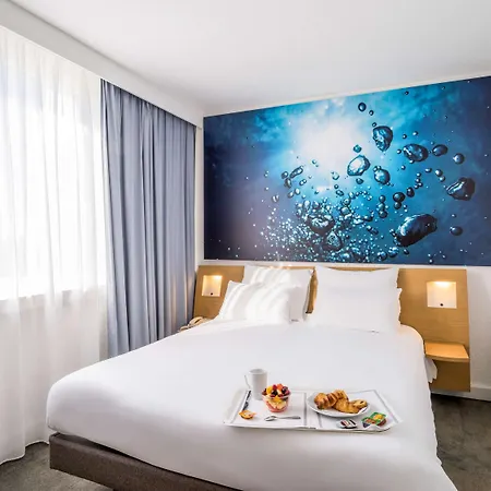 Novotel Paris Le 4*