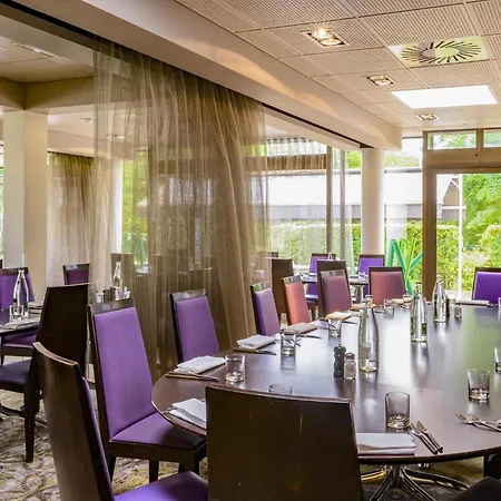 Novotel Paris Le 4*