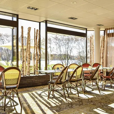 Novotel Paris Le