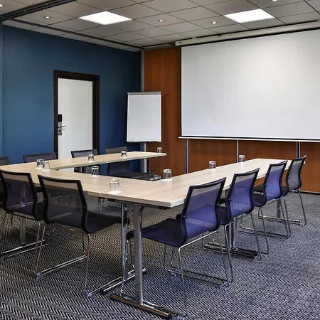 Novotel Paris Le מלון 4*
