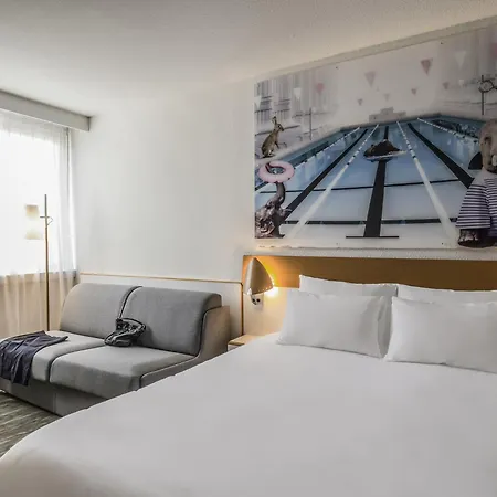 Novotel Paris Le