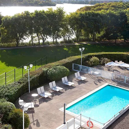 Novotel Paris Le