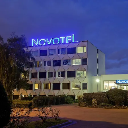 Novotel Paris Le Hotel